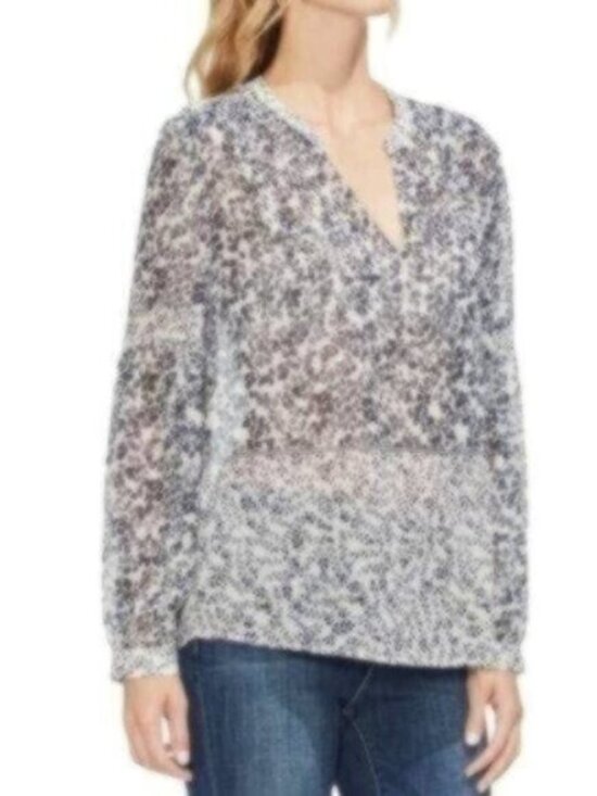 NWOT Vince Camuto Tranquil Petals Blouse - Pearl Ivory - Picture 1 of 2
